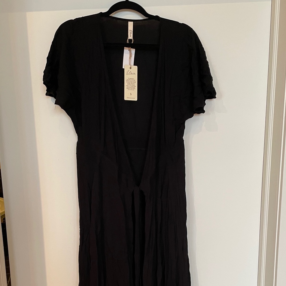NWT Elan swim cover up - size small